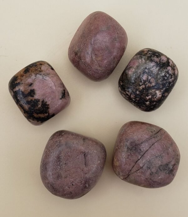 Rhodonite pierre roulée – Image 5